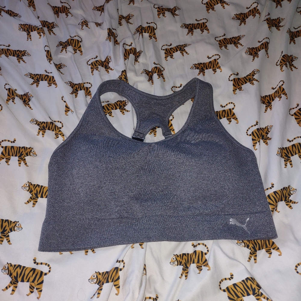 grey stretchy racerback sports bra from puma with cups size Large